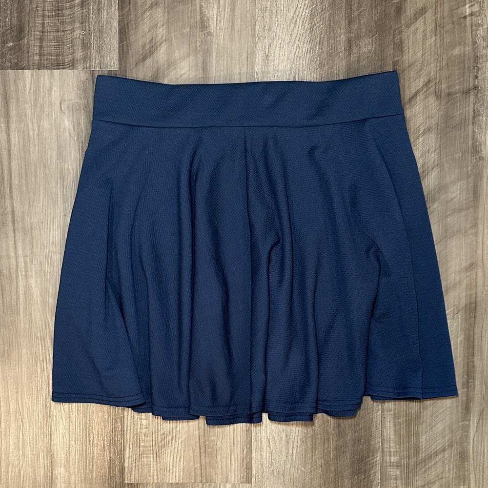 Urban Coco Pleated Skirt - XL